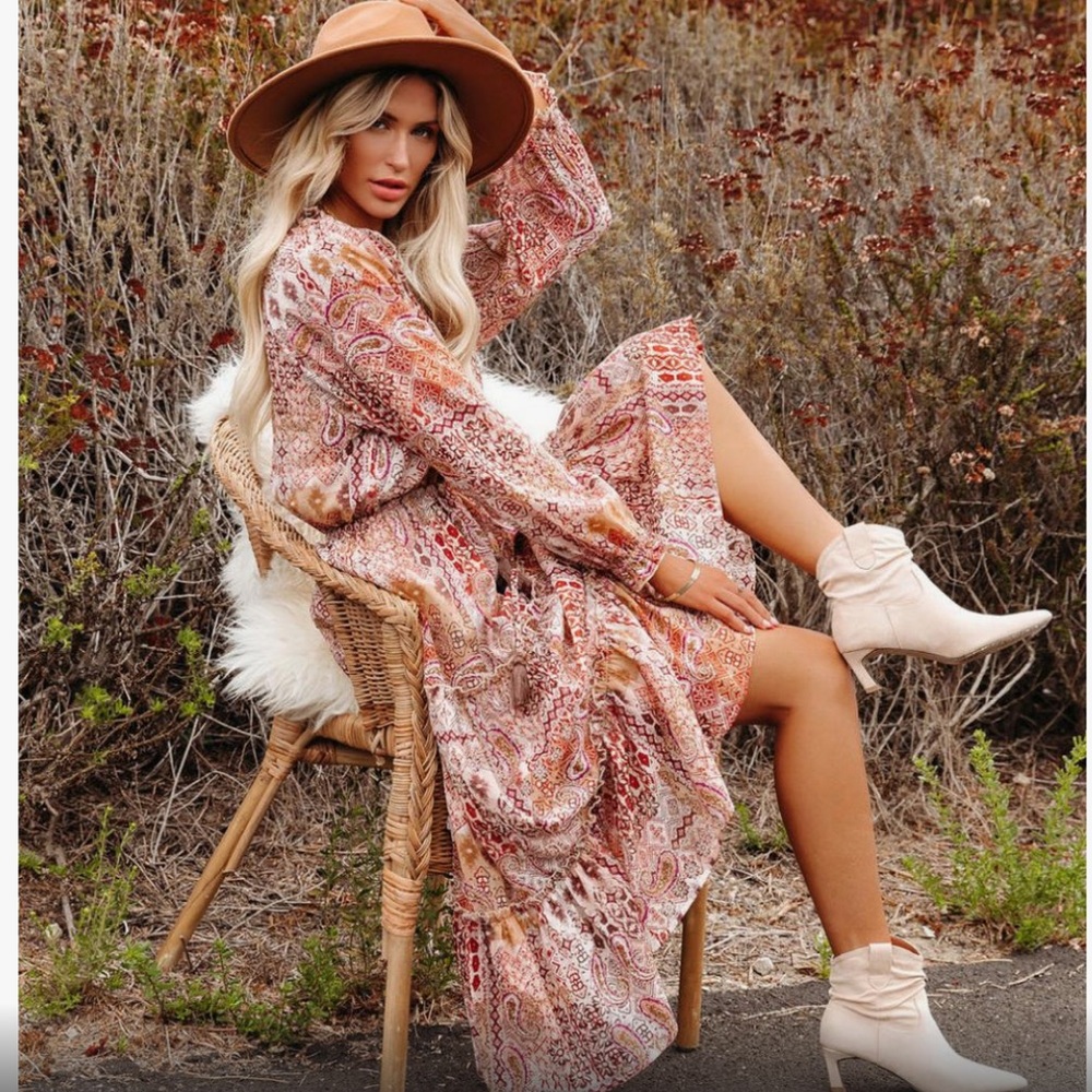 Vici Pink & Tan Paisley Midi Dress
